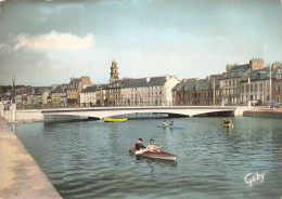 Delcampe - 29 LANDERNEAU LE QUAI DE CORNOUAILLES SUR L ELORN - Landerneau
