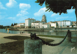 Delcampe - 17  SAINTES LES BORDS DE LA CHARENTE - Saintes