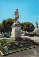 Delcampe - 17  SAINTES LA STATUE DE BERNARD PALISSY - Saintes