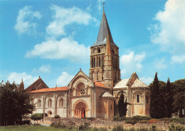 Delcampe - 17  AULNAY DE SAINTOGNE L EGLISE SAINT PIERRE DE LA TOUR - Aulnay