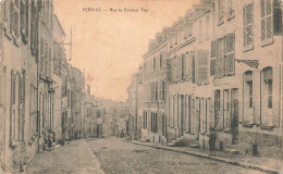 Delcampe - 02  VERVINS LA RUE DU GENERAL FOY - Vervins
