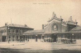 Delcampe - 02  LAON LA GARE - Laon