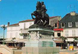 Delcampe - 16 COGANC STATUE FRANCOIS 1ER - Cognac