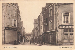 Delcampe - 53  MAYENNE LA RUE ARISTIDE BRIAND - Mayenne