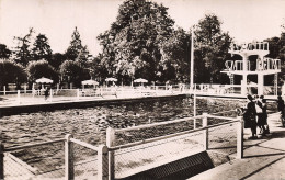 Delcampe - 28  CHATEAUNEUF EN THIMERAIS LA PISCINE MUNICIPALE - Châteauneuf