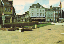 Delcampe - 76 YVETOT PLACE MARECHAL JOFFRE - Yvetot