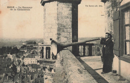 Delcampe - 39  DOLE LE SONNEUR - Dole