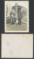 Delcampe - China Old Real Photo Native Chinese Boat Chinaman Smoking Pipe Man With Gun Bird - China