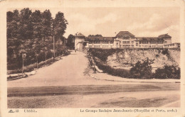 Delcampe - 19 USSEL LE GROUPE SCOLAIRE - Ussel