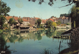 Delcampe - 77 NEMOURS LE LOING AU CHAMP DE MARS - Nemours