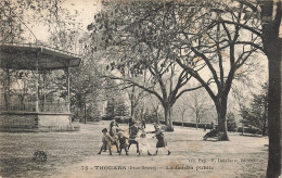 Delcampe - 79 THOUARS LE JARDIN PUBLIC - Thouars