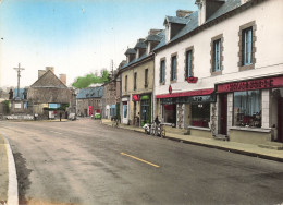 Delcampe - 22  CHATELAUDREN LA RUE PASTEUR ET LE CALVAIRE - Châtelaudren