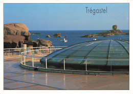 Delcampe - 22  TREGASTEL LE FORUM DE LA MER A COZ PORS - Trégastel