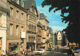 Delcampe - 22  GUINGAMP PLACE DU CENTRE - Guingamp