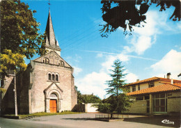Delcampe - 79  BRIOUX SUR BOUTONNE LA PLACE DE L EGLISE - Brioux Sur Boutonne