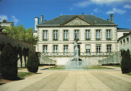 Delcampe - 79  BRESSUIRE L HOTEL DE VILLE - Bressuire