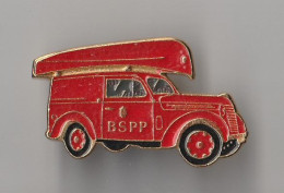Delcampe - PIN'S THEME POMPIERS   BSPP BRIGADE SAPEURS POMPIERS DE PARIS CANOË SAUVETAGE - Firemen