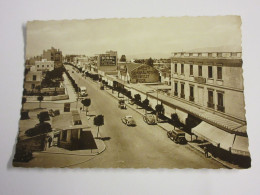 Delcampe - CP CARTE POSTALE MAROC MEKNES AVENUE Du MARECHAL PETAIN - Vierge - Meknes