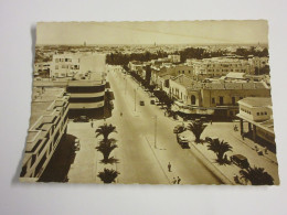 Delcampe - CP CARTE POSTALE MAROC MEKNES AVENUE MEZERGUES - Vierge - Meknes