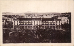 Delcampe - CPA Tunisie Bizerte Le Square Et Le Grand Hotel - Tunisie