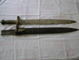 Delcampe - Joli Glaive Modèle 1831 Avec Son Fourreau - Blankwaffen