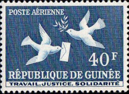 Delcampe - Guinee (Rep) Avion N** Yv:  4 Mi:26 Deux Colombes - Pigeons & Columbiformes