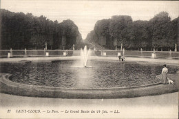 Delcampe - CPA Saint Cloud Le Parc Le Grand Bassin - Saint Cloud