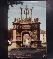 Delcampe - PLEYBEN . LE CALVAIRE   .  . 153 GRANDE CARTE - Pleyben