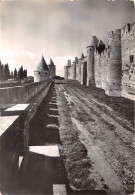Delcampe - CARCASSONNE La Cite Les Lices Hautes A L Est 24(scan Recto-verso) MA1411 - Carcassonne