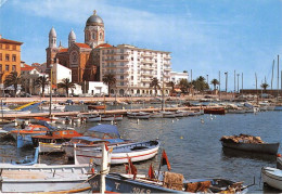 Delcampe - SAINT RAPHAEL Un Coin Du Port Et La Cathedrale 17(scan Recto-verso) MA1410 - Saint-Raphaël