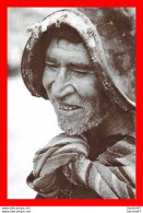 Delcampe - CPSM/gf  SUCRE (Bolivie).  Berger Du Peuple Tarabuqueno. Photo De Peter Mc.Farren  .*872 - Bolivien