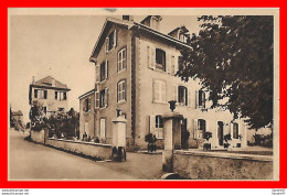 Delcampe - CPA (38) URIAGE-les-Bains.  Hôtel-Restaurant  "Marie-Thérèse", Animé...*2167 - Uriage