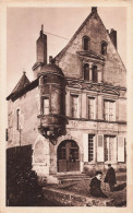 Delcampe - 28 CHATEAUDUN  UNE VIEILLE MAISON - Chateaudun