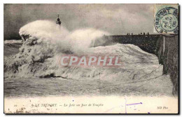 Delcampe - Le Treport - La Jetee - Un Jour De Tempete Phare Lighthouse - CPa - Le Treport