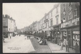 Delcampe - ISSOIRE Belle Animation A La Pharmacie Aubert Café Du Globe Boulevard De La Maliere - Très Très Bon état - A 101 - Issoire