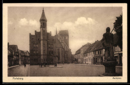 Delcampe - AK Perleberg, Marktplatz Mit Rathaus Und Statue - Perleberg
