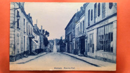 Delcampe - CPA.(72) Mamers. Rue Du Port.   (W.1206) - Mamers