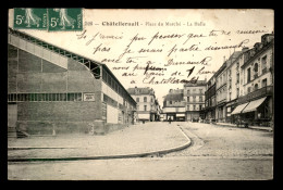 Delcampe - 86 - CHATELLERAULT - PLACE DU MARCHE - LA HALLE - Chatellerault