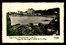 Delcampe - 22 - PLOUGRESCANT - LA PLAGE DE PORS-SCAFF ET HOTEL DE LA PLAGE - Plougrescant