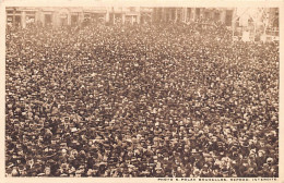 Delcampe - Belgique - BRUXELLES - La Foule Accueillant Adolphe Max De Retour De Captivité Le 17 Novembre 1918 Sur La Grand Place - Berühmte Personen
