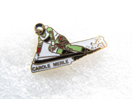 Delcampe - PIN'S     CAROLE MERLE  Version  Email Grand Feu Doré STARPIN'S - Invierno
