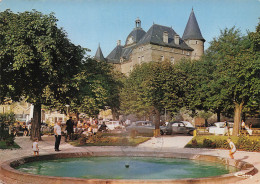 Delcampe - 38 VIZILLE LA PLACE ET LE CHATEAU - Vizille