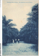 Delcampe - AVHP11-0701-GABON - FERNAN-VAZ - En Promenade Sous Les Palmiers - Gabun