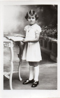 Delcampe - Carte Photo D'une Fillette - Photographe M. Gallet à Bellac De 1900 à 1945 - Abbildungen