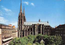 Delcampe - 63 CLERMONT FERRAND LA CATHEDRALE - Clermont Ferrand