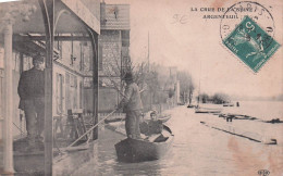 Delcampe - ARGENTEUIL . La Crue De La Seine .  CPA Animée - Argenteuil
