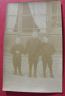 Delcampe - CP Carte 3 Garçons (frères Sans Doute) Devant Une Porte Fenêtre. Vers 1910/20 - Photographie