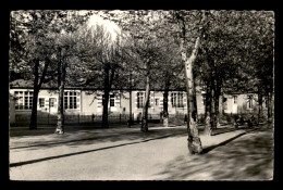 Delcampe - 58 - LA MACHINE - GROUPE SCOLAIRE PLACE DE LA MAIRIE - La Machine
