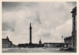 Delcampe - RUSSIE SAINT PETERSBOURG PLACE DU PALAIS - Russland