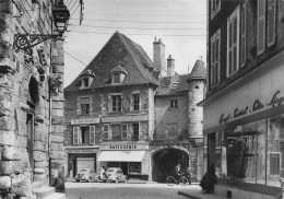 Delcampe - 3 MONTLUCON PLACE NOTRE DAME - Montlucon